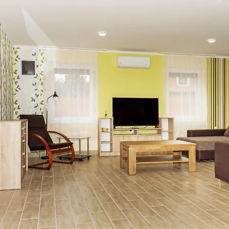 In 19387 Hébergement de vacances *