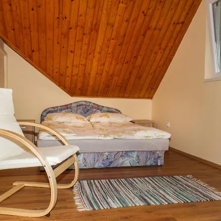 In 19387 Hébergement de vacances Balatonkeresztúr