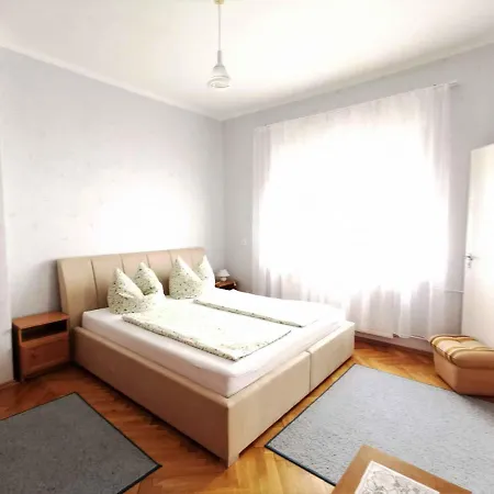 Hébergement de vacances In 19387 Balatonkeresztúr