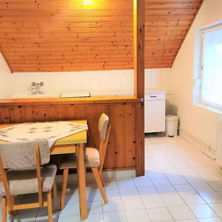 Hébergement de vacances In 19387