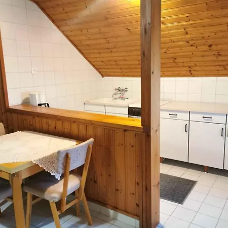 Hébergement de vacances Holiday Home In Balatonkeresztur 19387