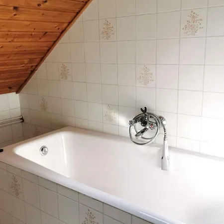 Hébergement de vacances Holiday Home In Balatonkeresztur 19387