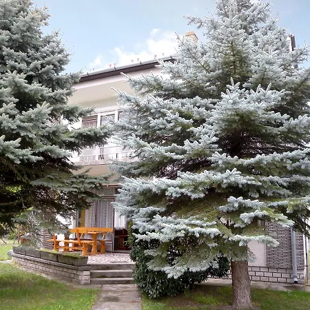 Holiday Home In Balatonkeresztur 19387 Hébergement de vacances *