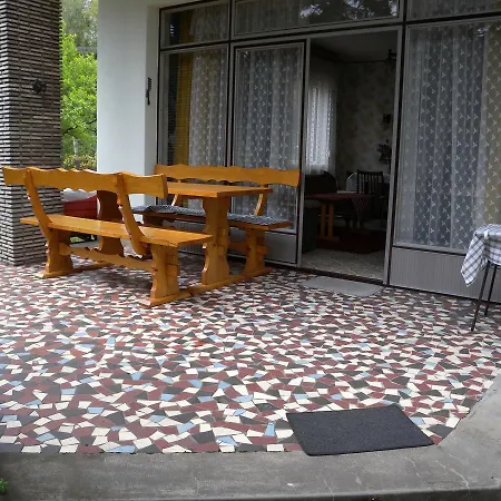 Hébergement de vacances In 19387 *